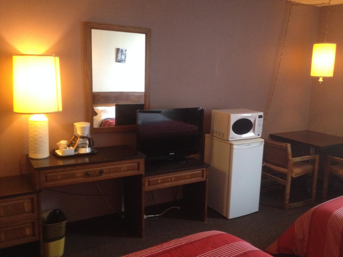 Classic Motor Inn Melville Extérieur photo