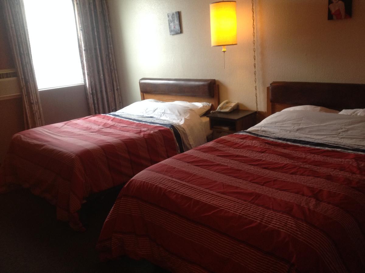 Classic Motor Inn Melville Extérieur photo