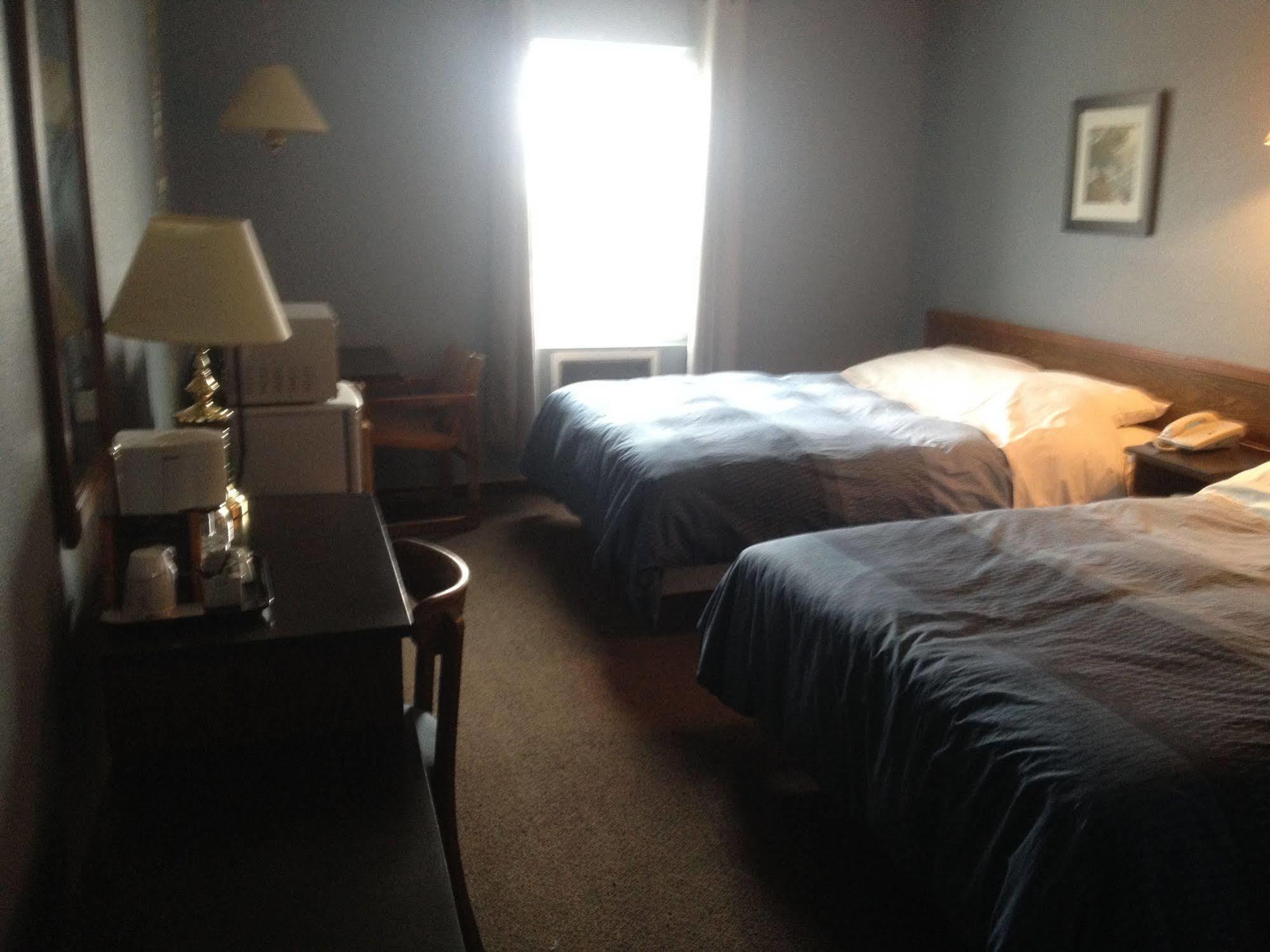 Classic Motor Inn Melville Extérieur photo
