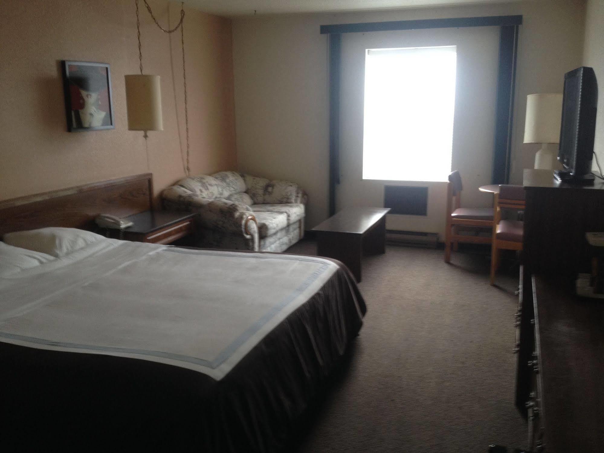 Classic Motor Inn Melville Extérieur photo